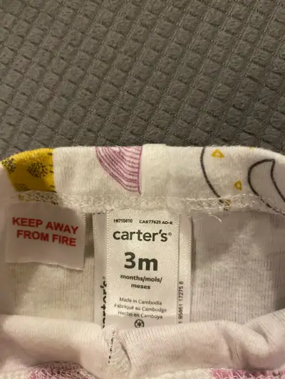 Pantalones de bebé con estampado de animales - miniatura 2