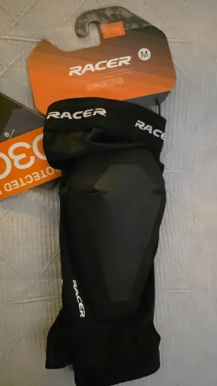 Rodilleras de protección Racer para deportes extremos