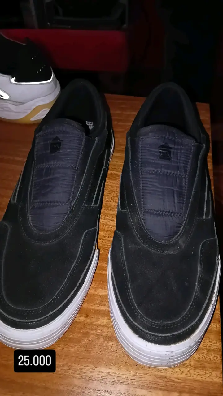 Zapatillas negras casuales para hombre - 2