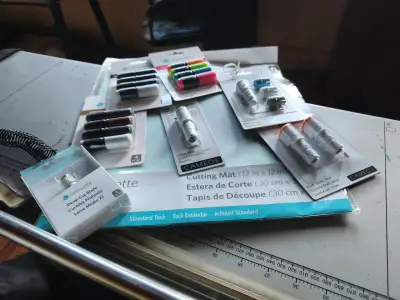 Plotter cameo 4 + Set de accesorios - miniatura 1