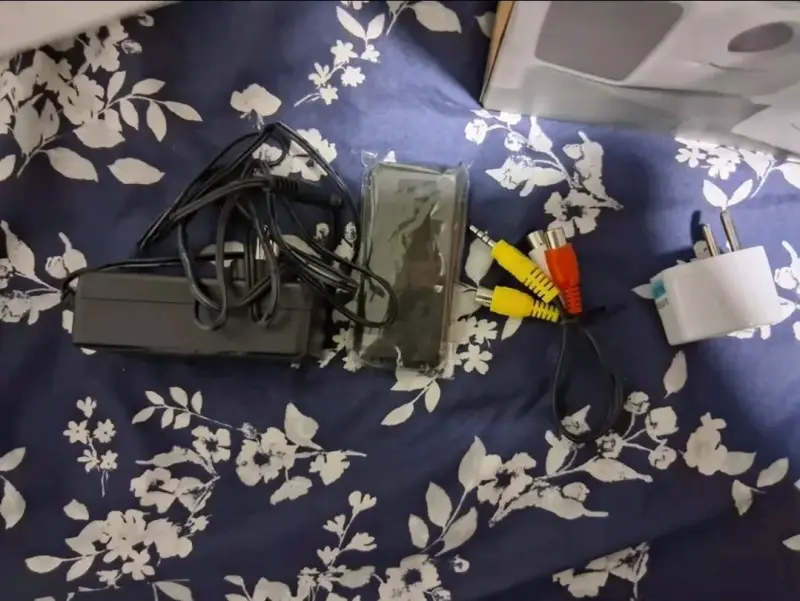 Proyector portátil para niños con asa - 3