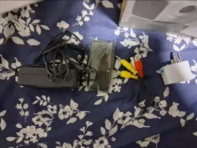 Proyector portátil para niños con asa - miniatura 3