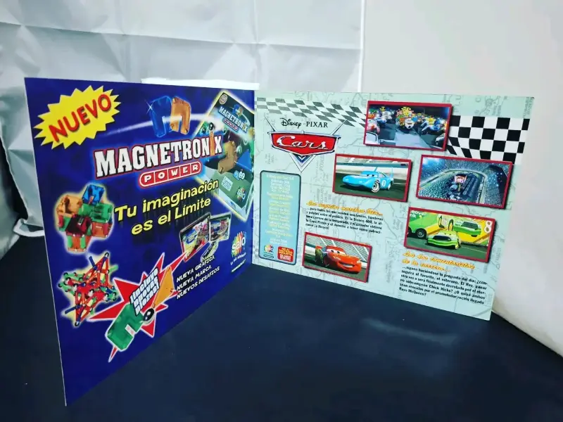 Álbum Disney Pixar Cars Incompleto - 2
