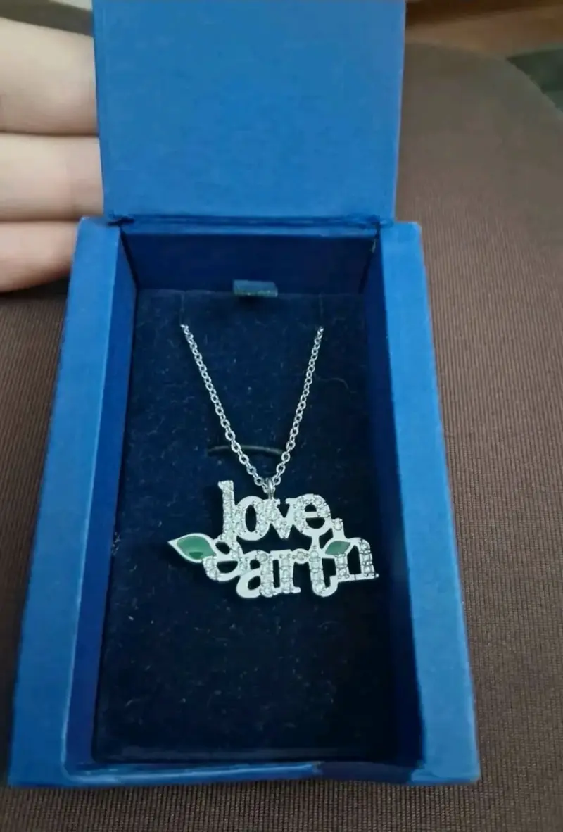 Collar Love Earth con dije brillante - 1
