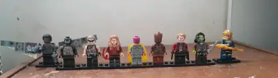 Set de figuras de acción tipo LEGO de superhéroes - miniatura 3