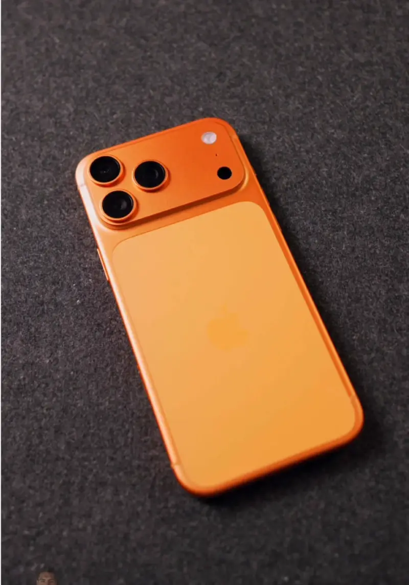 iPhone 17 Pro color naranja - 2