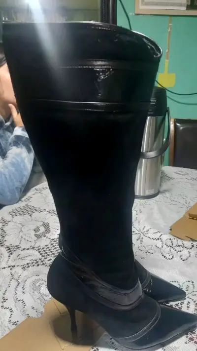 Botas negras de cuero para mujer - miniatura 2