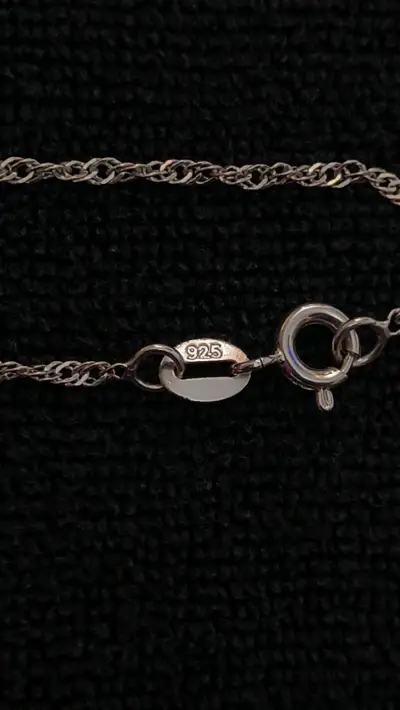Collar de plata con dije de corazón - miniatura 2