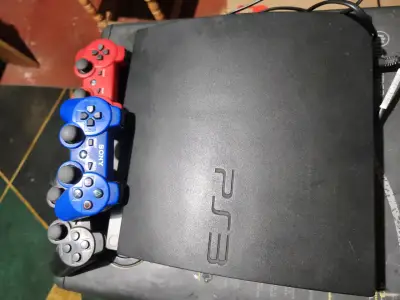 PlayStation 3 con 3 controles y 1 control arcade - miniatura 6