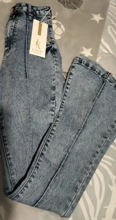 Jeans de mezclilla azul Luxury Denim - miniatura 1