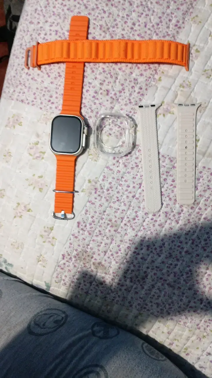 Reloj inteligente con correa naranja vibrante - 3