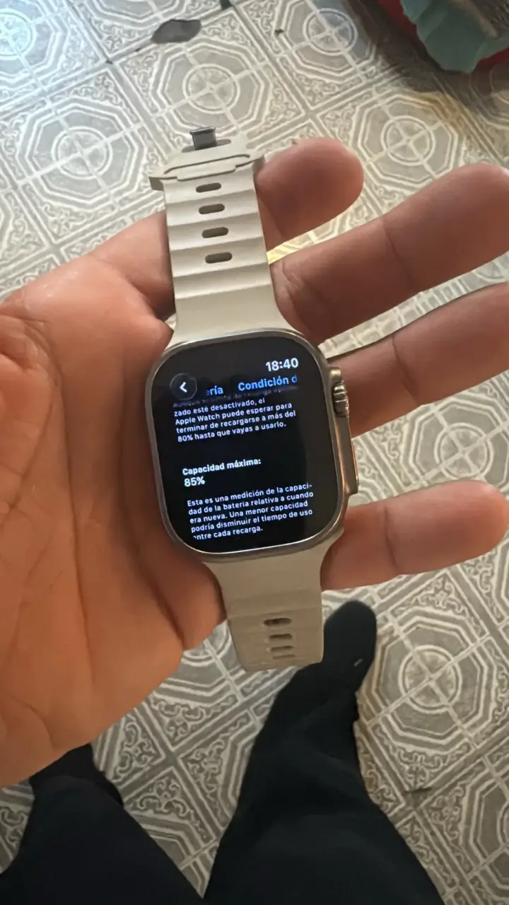 Apple Watch Ultra 1 LTE - 3