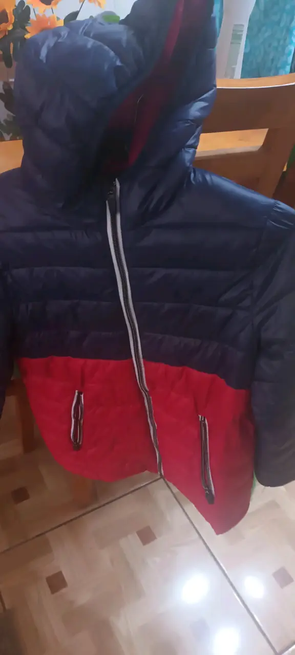 Chaqueta acolchada bicolor azul y roja - 2