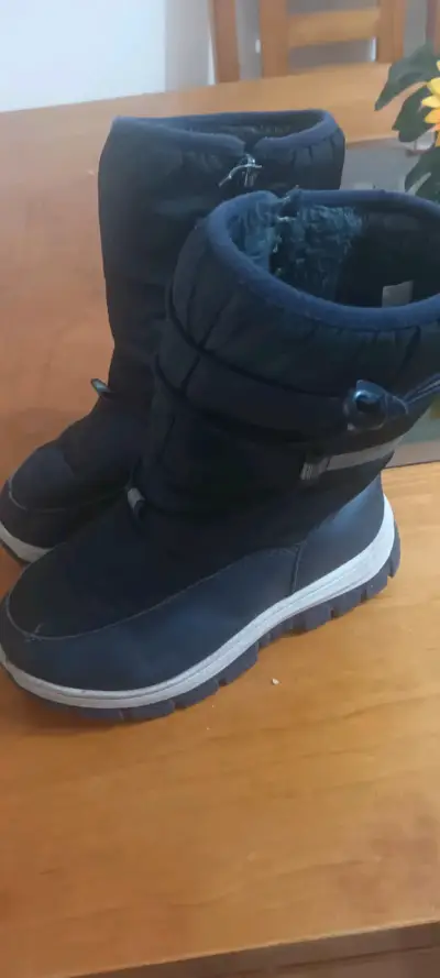 Botas de invierno negras para nieve - miniatura 1