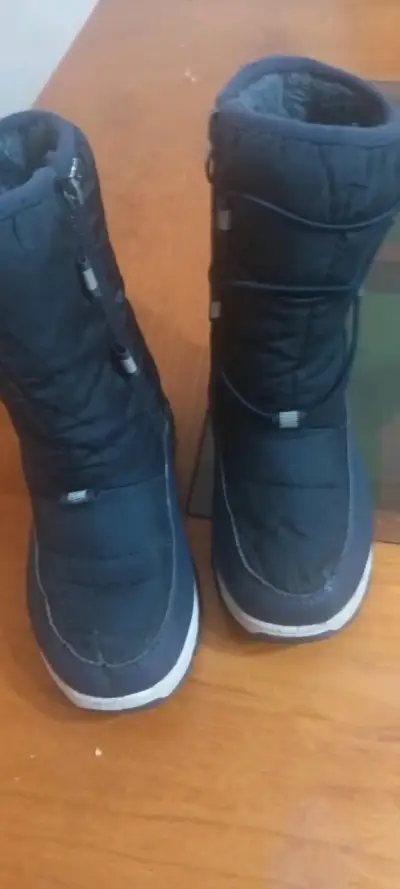 Botas de invierno negras para nieve - miniatura 3