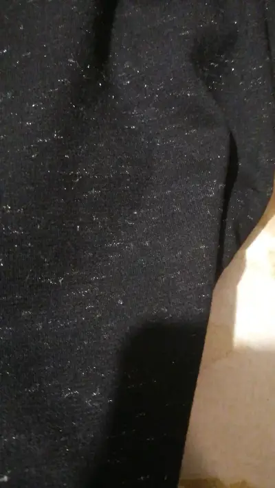 Vestido corto negro con cuello alto - miniatura 5