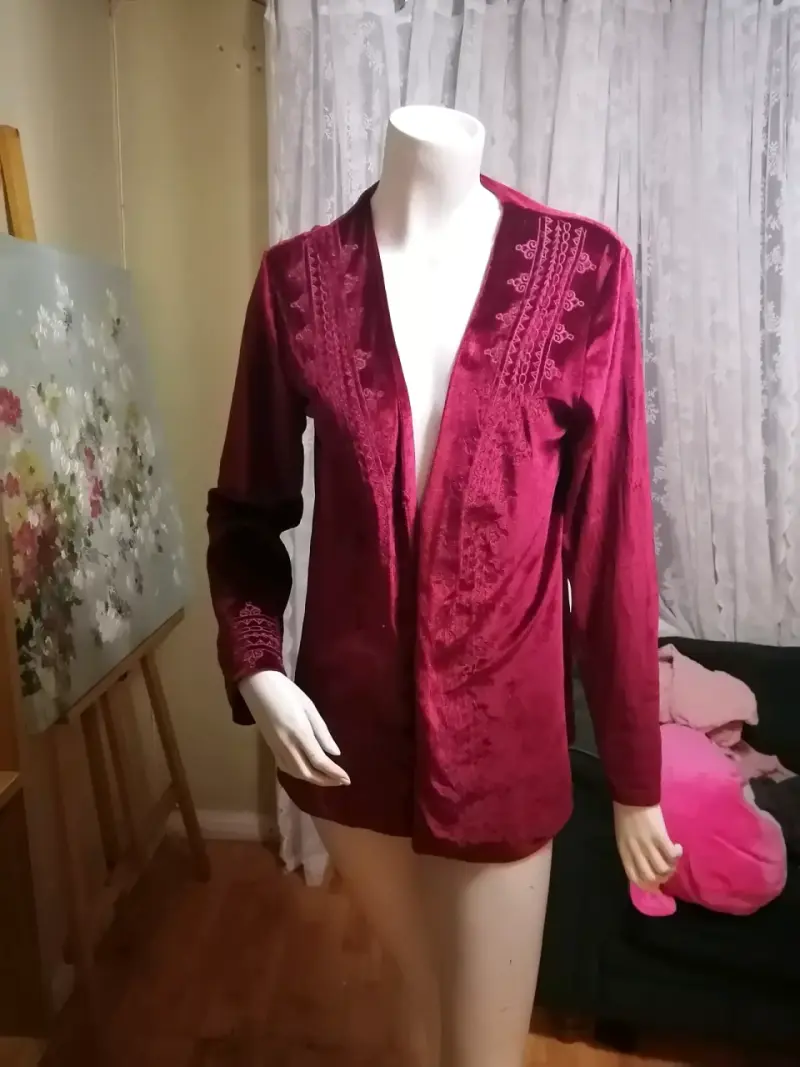 Chaqueta de terciopelo burdeos con bordados - 1