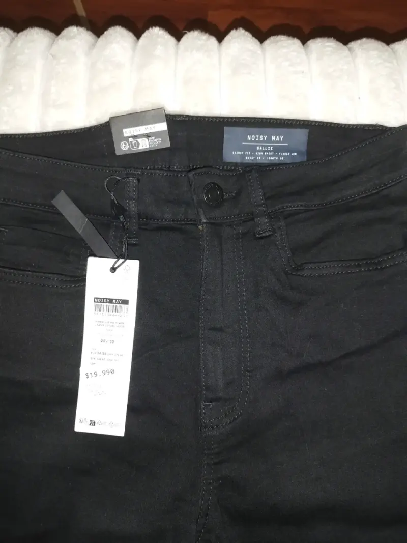 Pantalones acampanados negros para mujer - 2