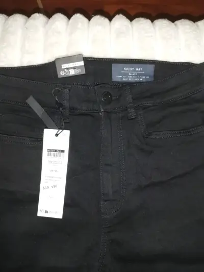 Pantalones acampanados negros para mujer - miniatura 2