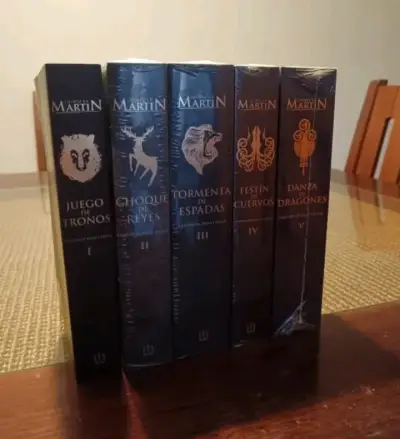 Colección de libros Juego de Tronos de George R.R. Martin - miniatura 1