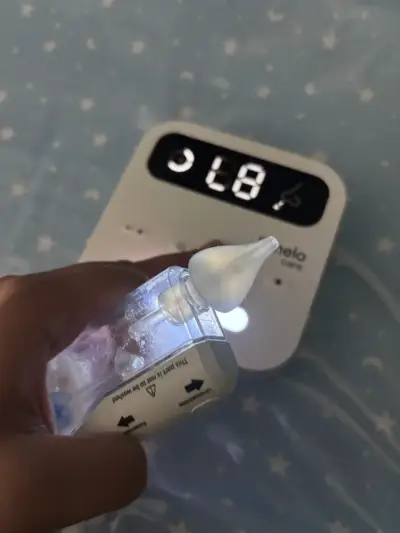 Aspirador nasal eléctrico Lionelo BabyAir Flow - miniatura 1