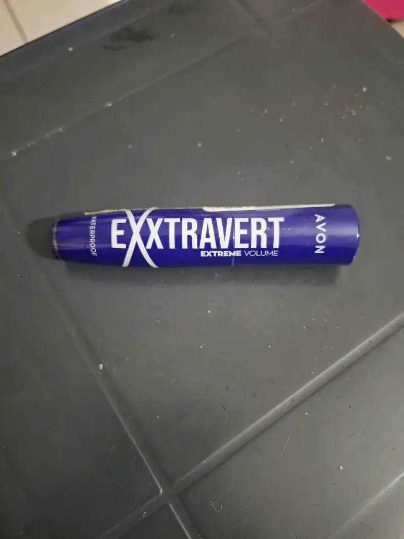 Máscara de pestañas Avon Extravert Waterproof