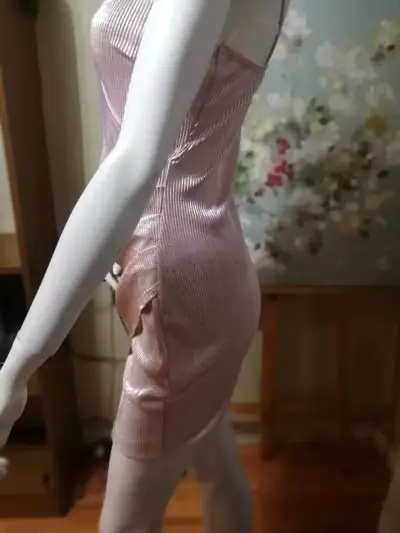 Vestido corto de fiesta rosa brillante - miniatura 5