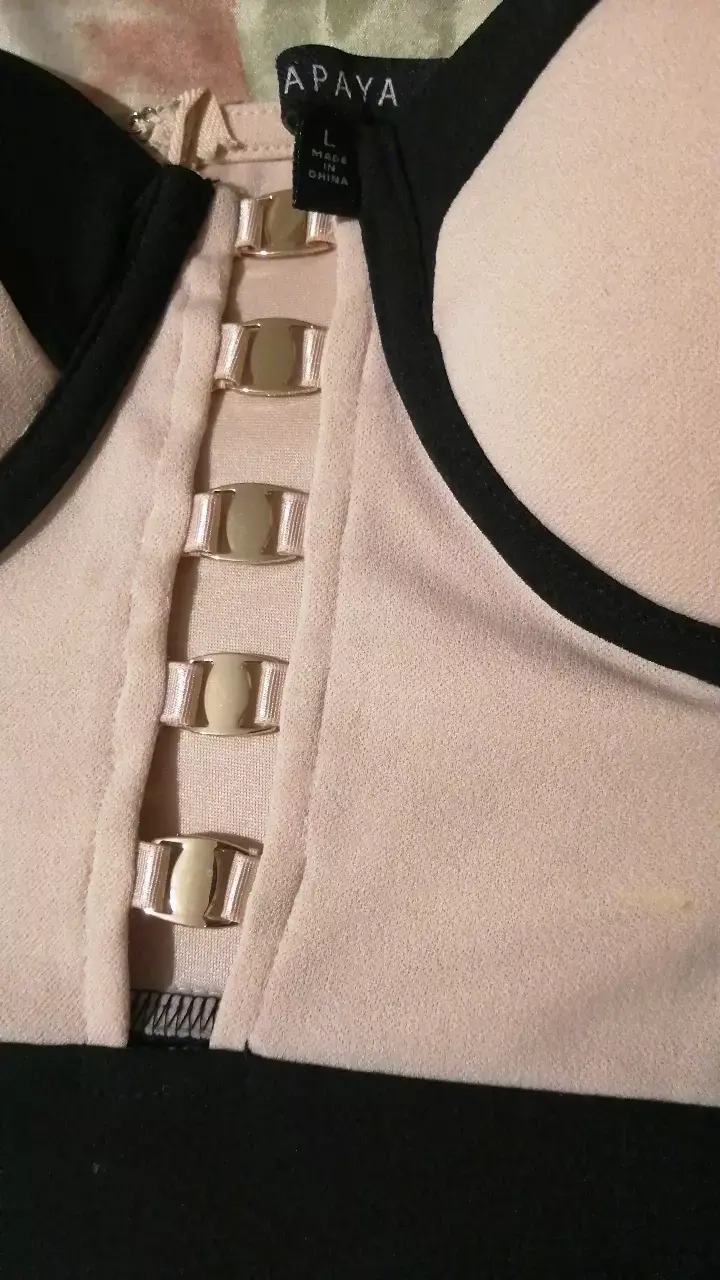 Vestido ajustado bicolor con tirantes - 5