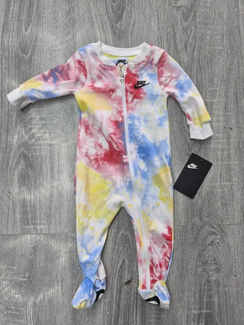 Pijama enterito para bebé Nike floral - 4