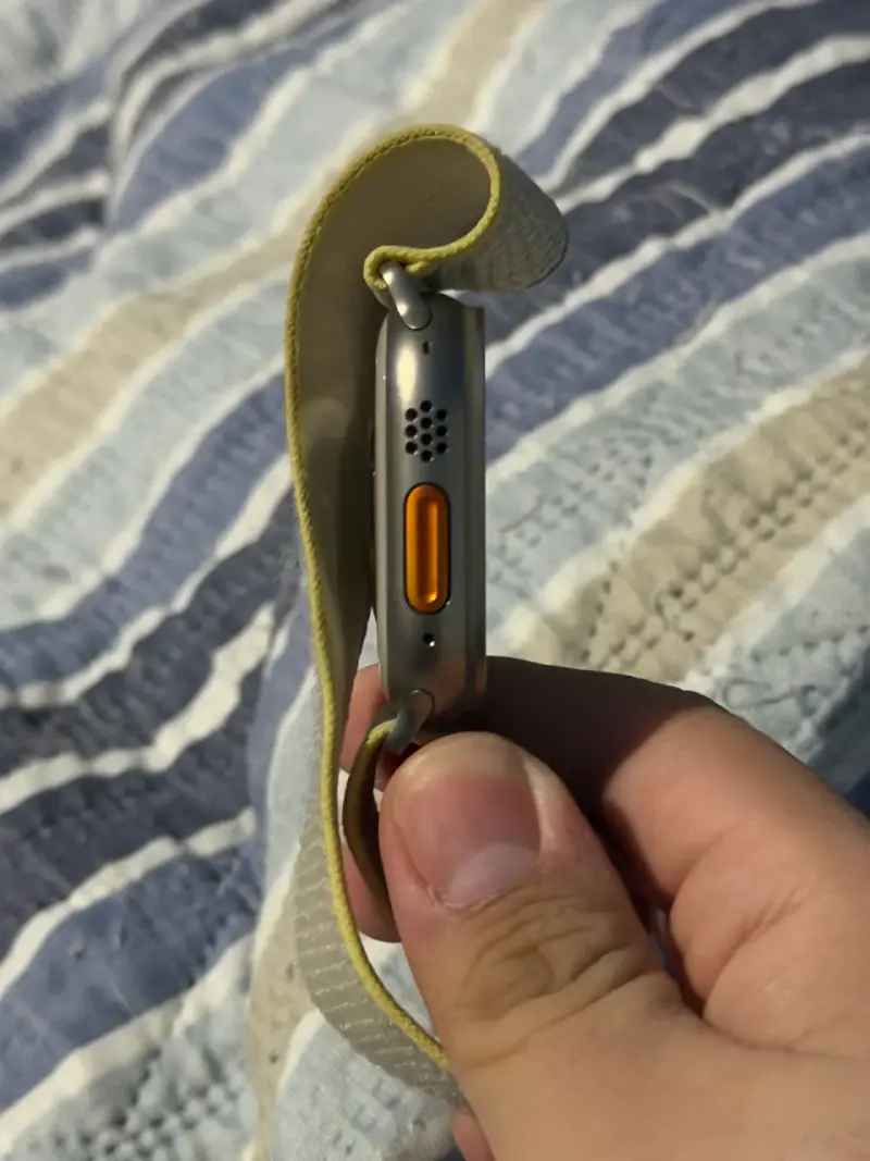 Apple Watch Ultra 1 - 3