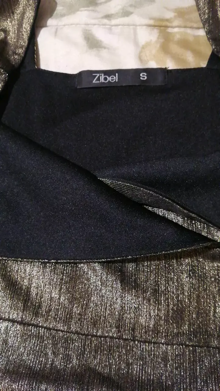 Vestido corto elegante negro para mujer - 4