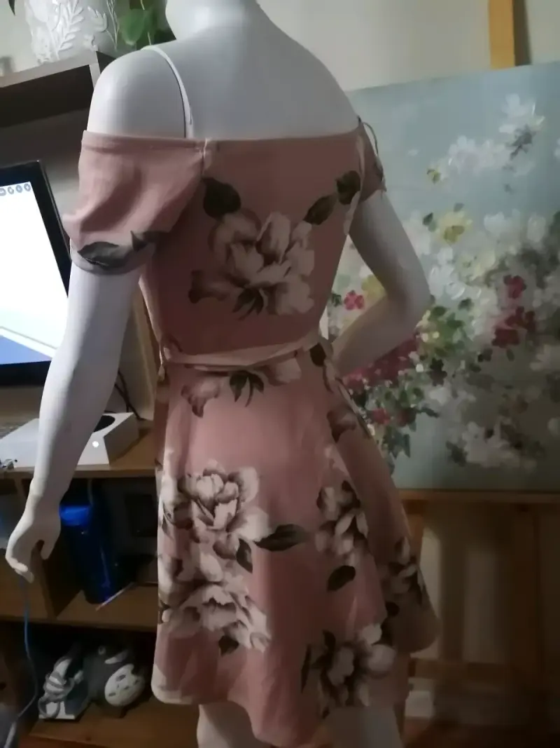 Vestido floral off-shoulder rosa - 4