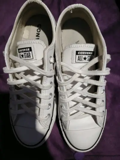 Zapatillas Converse cuero talla 38 - miniatura 1