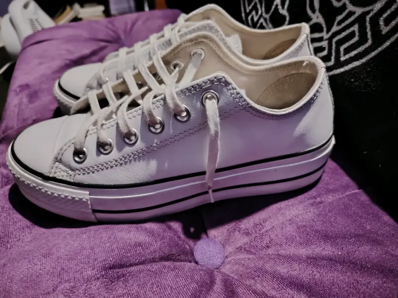 Zapatillas Converse cuero talla 38 - 2