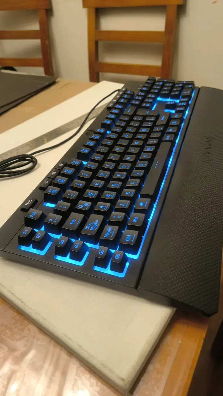 Teclado mecánico retroiluminado gaming redragon - 1