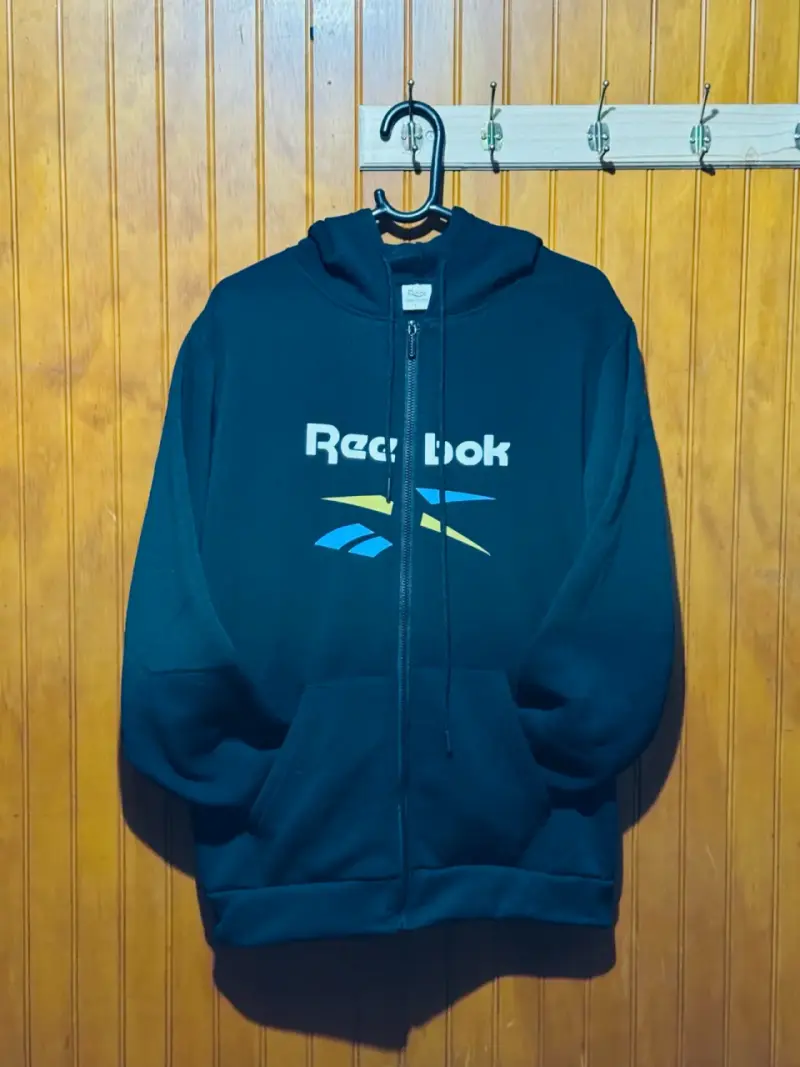 Polerón con capucha Reebok azul marino