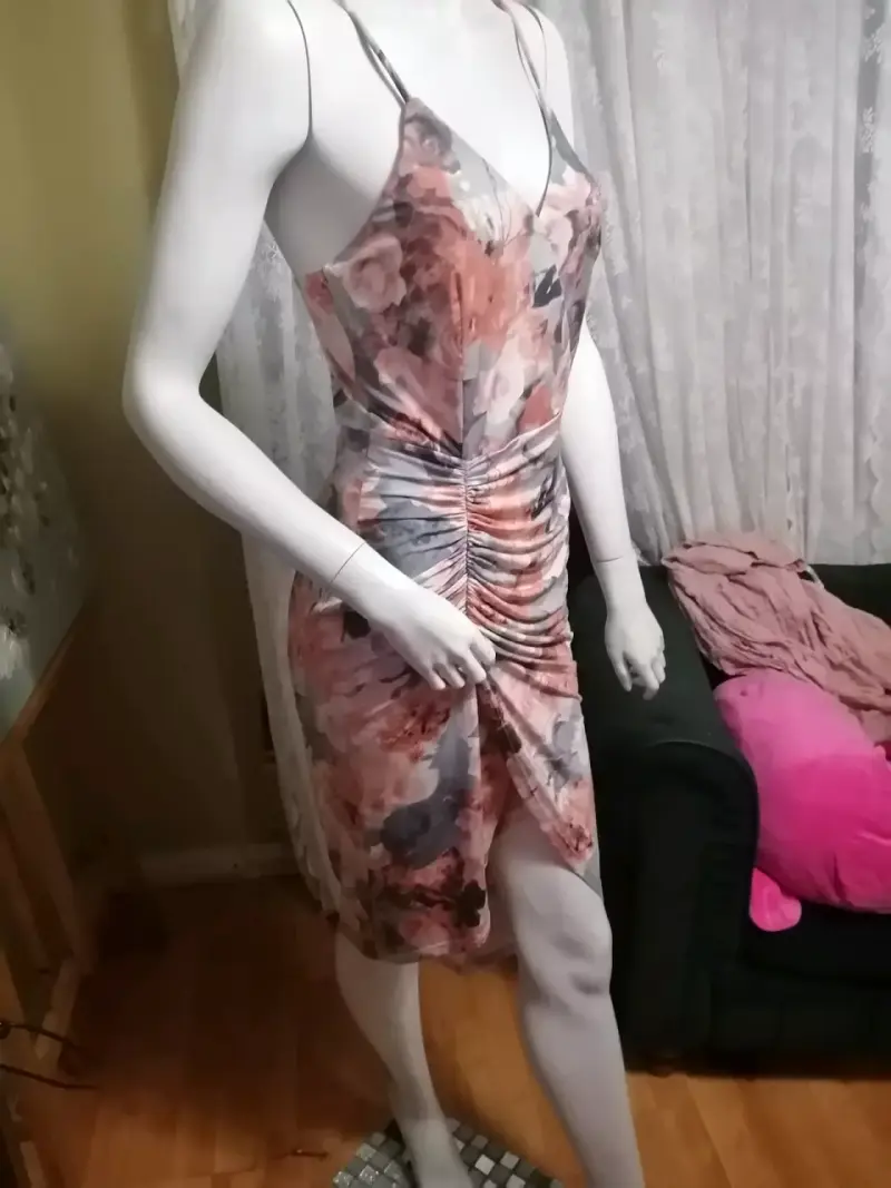 Vestido floral ajustado con tirantes - 3
