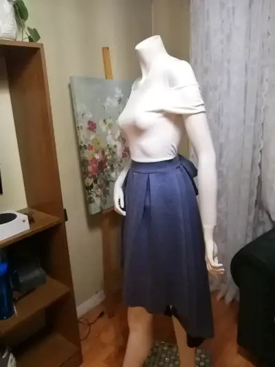 Vestido blanco y azul para mujer - miniatura 1