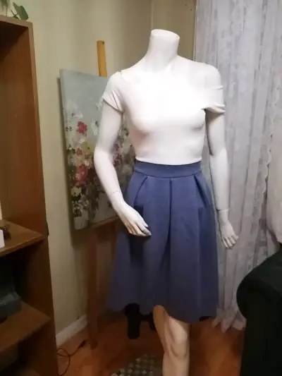 Vestido blanco y azul para mujer - miniatura 2