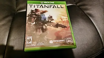 Juego Titanfall para Xbox One en buen estado - miniatura 1