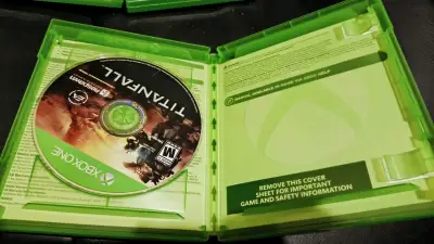 Juego Titanfall para Xbox One en buen estado - miniatura 2