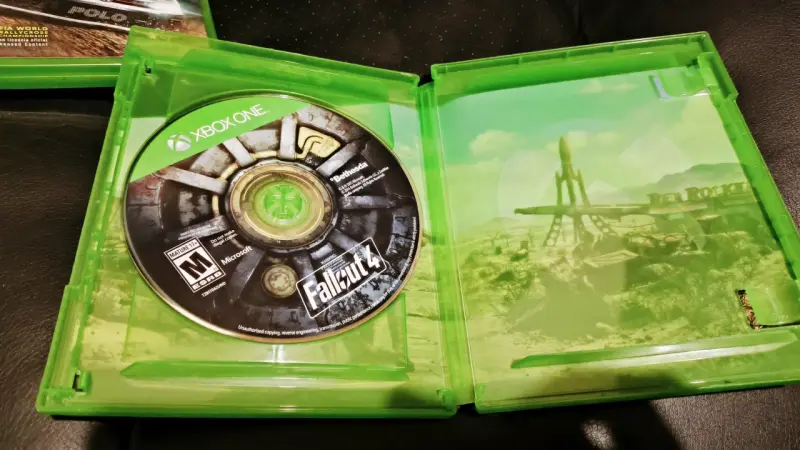 Juego Fallout 4 para Xbox One en buen estado - 2