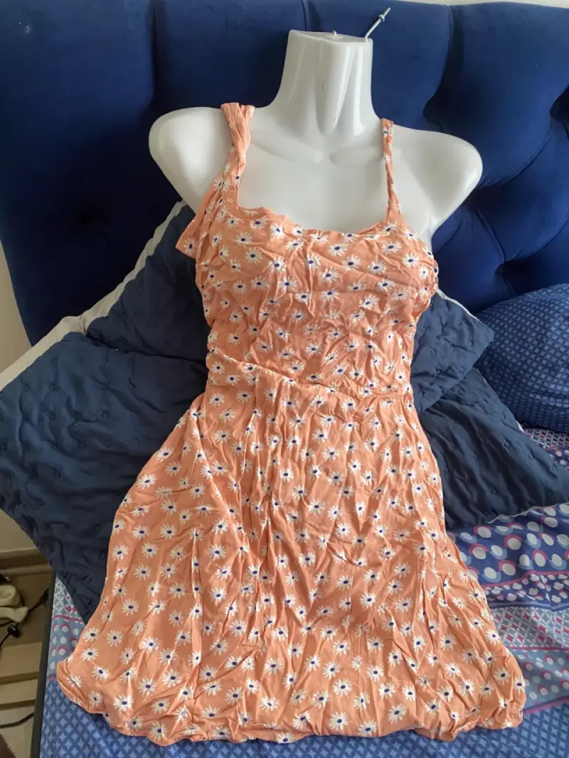 Vestido veraniego con estampado floral - 1