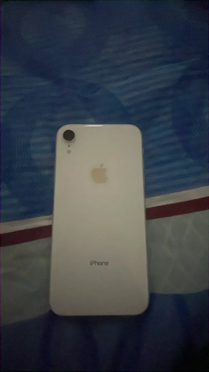iPhone XR 128 GB Blanco - 2
