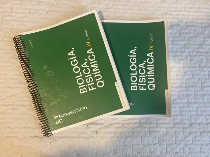 Libros Preuniversitario UC Biología Física Química IV - 2