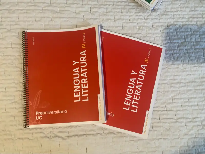 Libros Preuniversitario UC Lengua y Literatura IV - 1