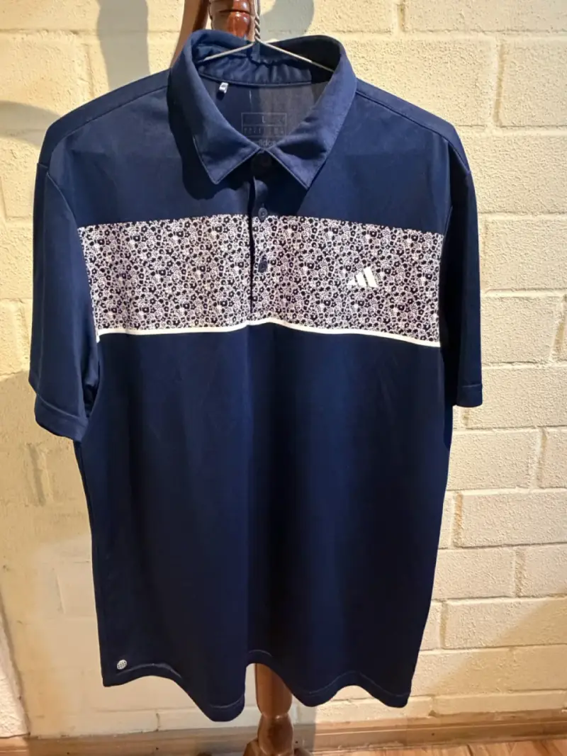 Polera Polo Adidas Azul con Diseño Floral - 1