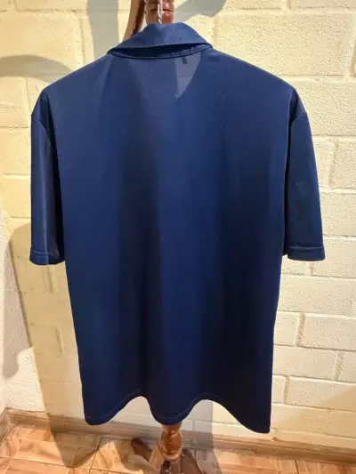 Polera Polo Adidas Azul con Diseño Floral - miniatura 5