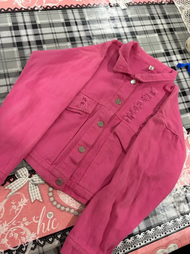Chaqueta deportiva azul con detalles rojos - 5