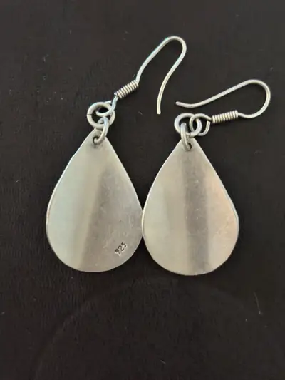 Aros de plata 925 en forma de gota - miniatura 1